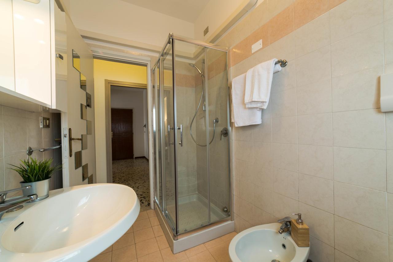 Isa Sirmione Apartments Pokoj fotografie